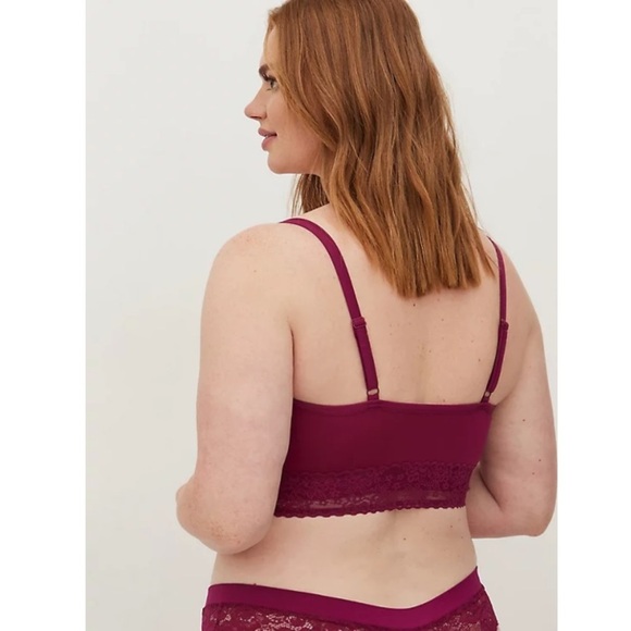 TORRID NWT LIGHTLY LINED SEAMLESS LACE BAND BRALETTE - Picture 3 of 6